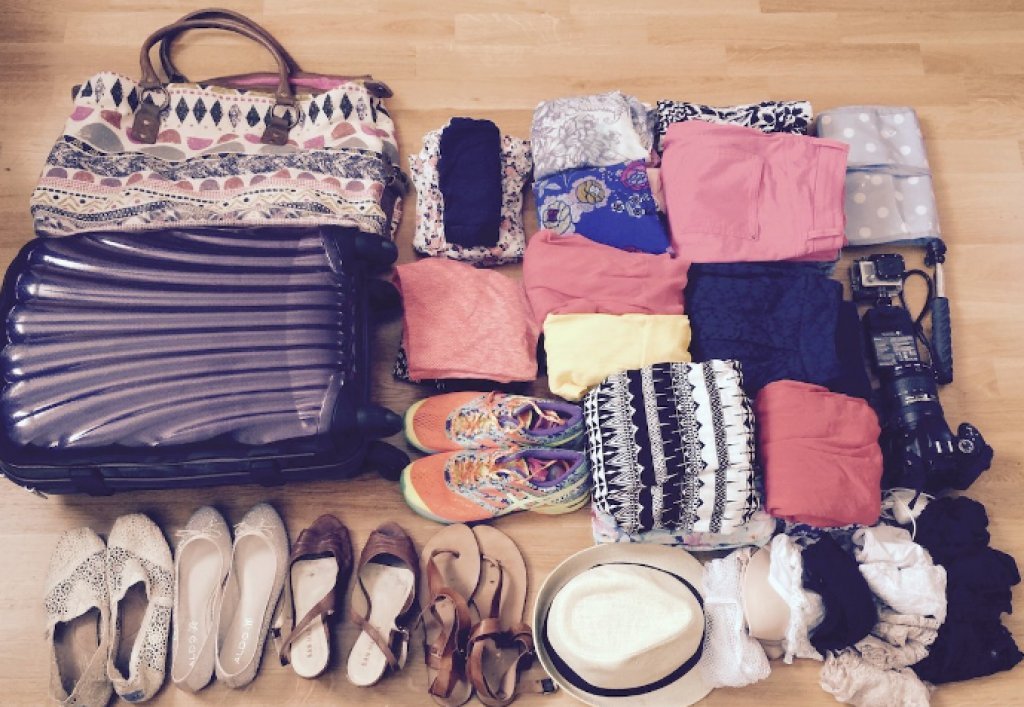 What Things Should You Pack For A Summer travel?